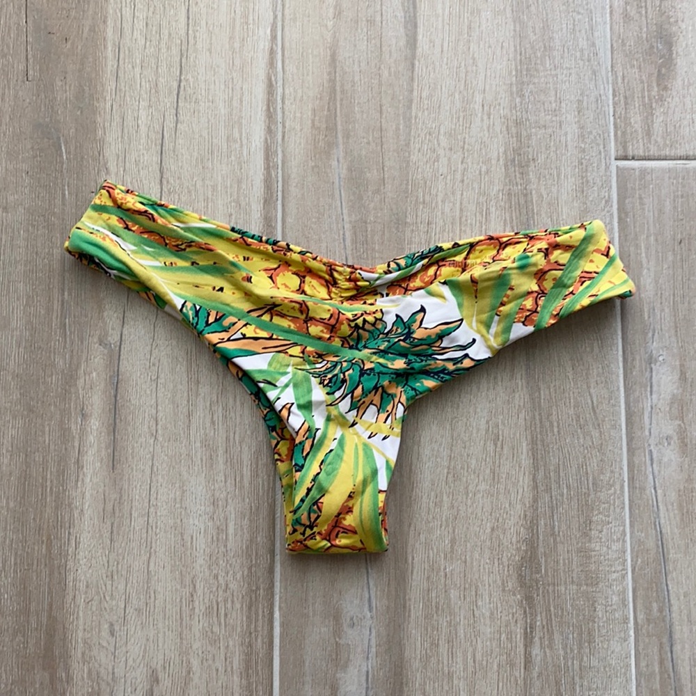 Midori bikini bottom